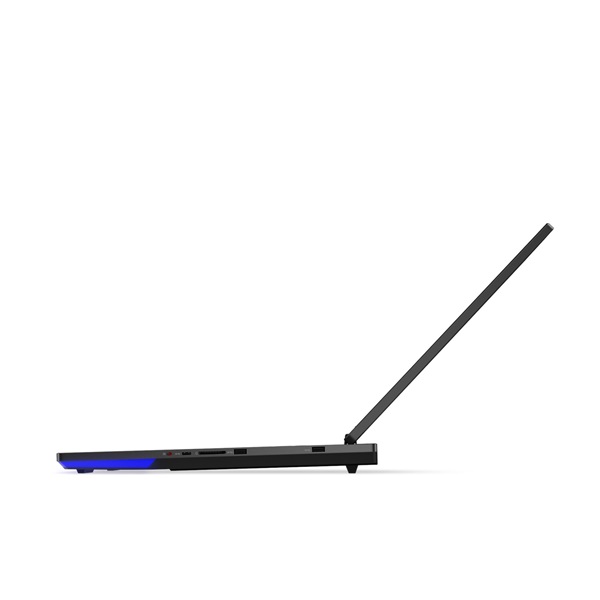 LENOVO Legion 9 18IAX10, 18.0" WQUXGA, Intel Ultra 9 275HX, 64GB, 2TB SSD, nV RTX 5080 16GB, Win11 Pro Eclipse Black - Image 4
